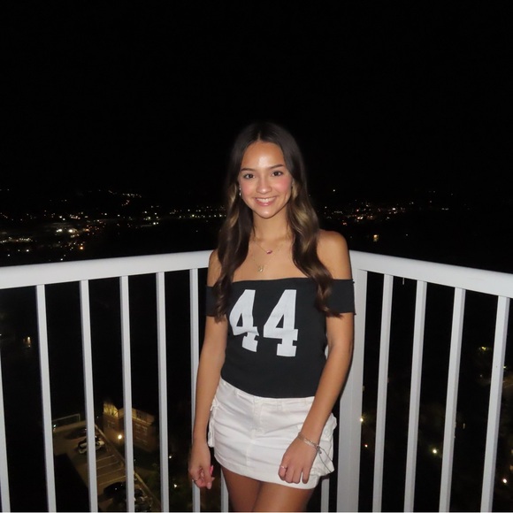 Hi!! My name is Melia:) - Picture 2 of 3